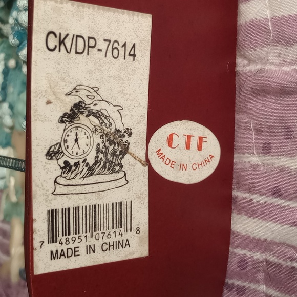 Vintage dolphins clock - Picture 2 of 5